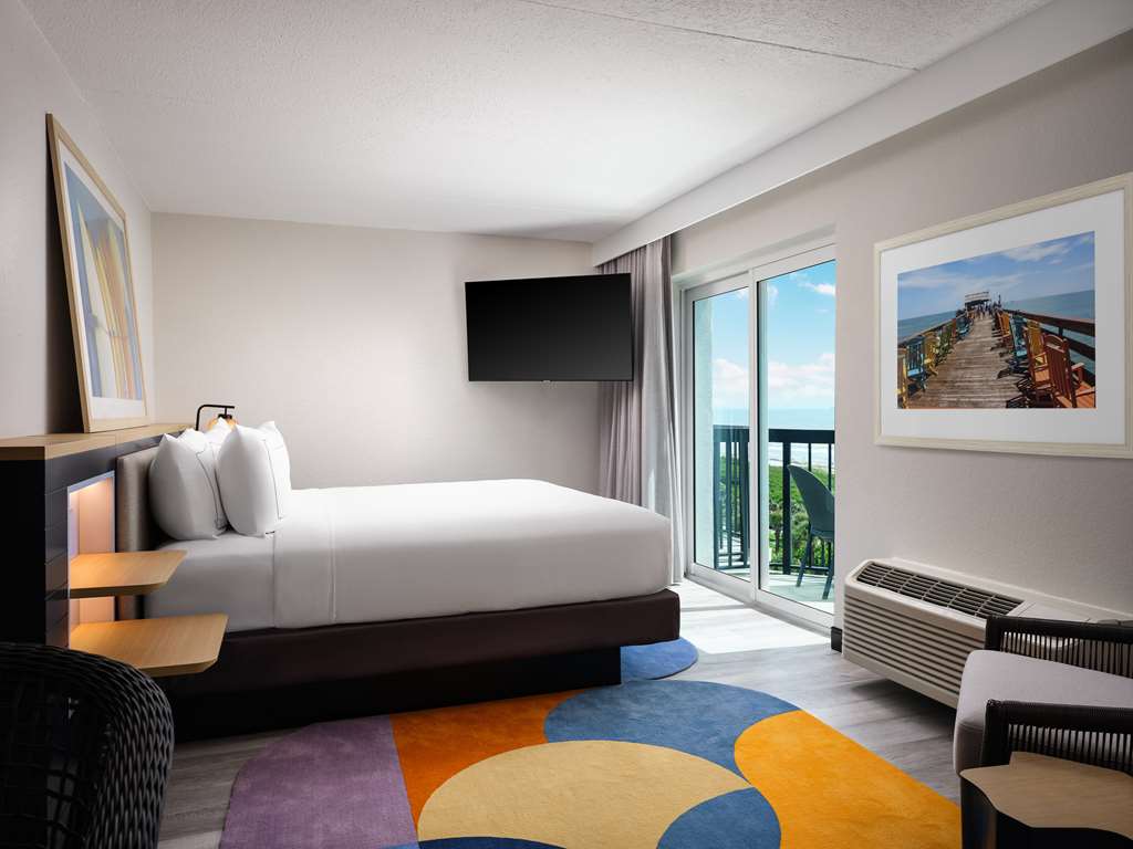 Фото Hilton Garden Inn Cocoa Beach Oceanfront