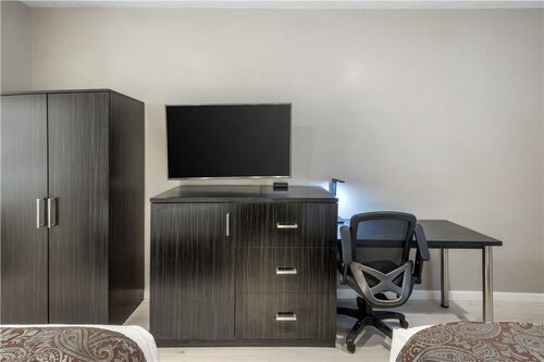 Гостиница SureStay Plus by Best Western Santa Clara Silicon Valley в Санта-Кларе