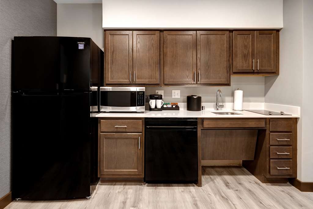 Фото Homewood Suites by Hilton Oak Creek Milwaukee