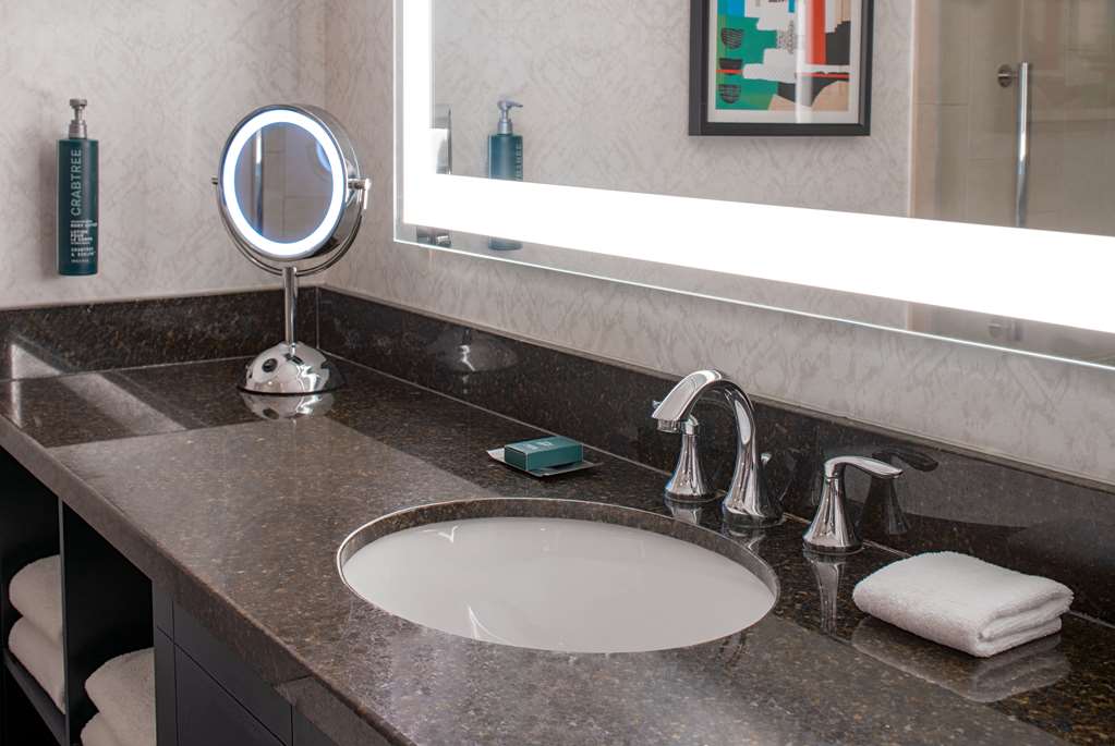 Фото DoubleTree Suites by Hilton Hotel Salt Lake City