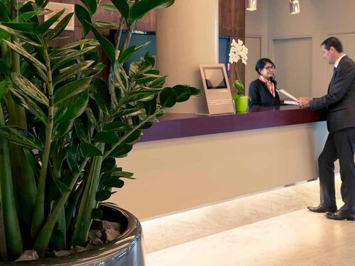 Гостиница Hôtel Mercure Besançon Parc Micaud в Безансоне