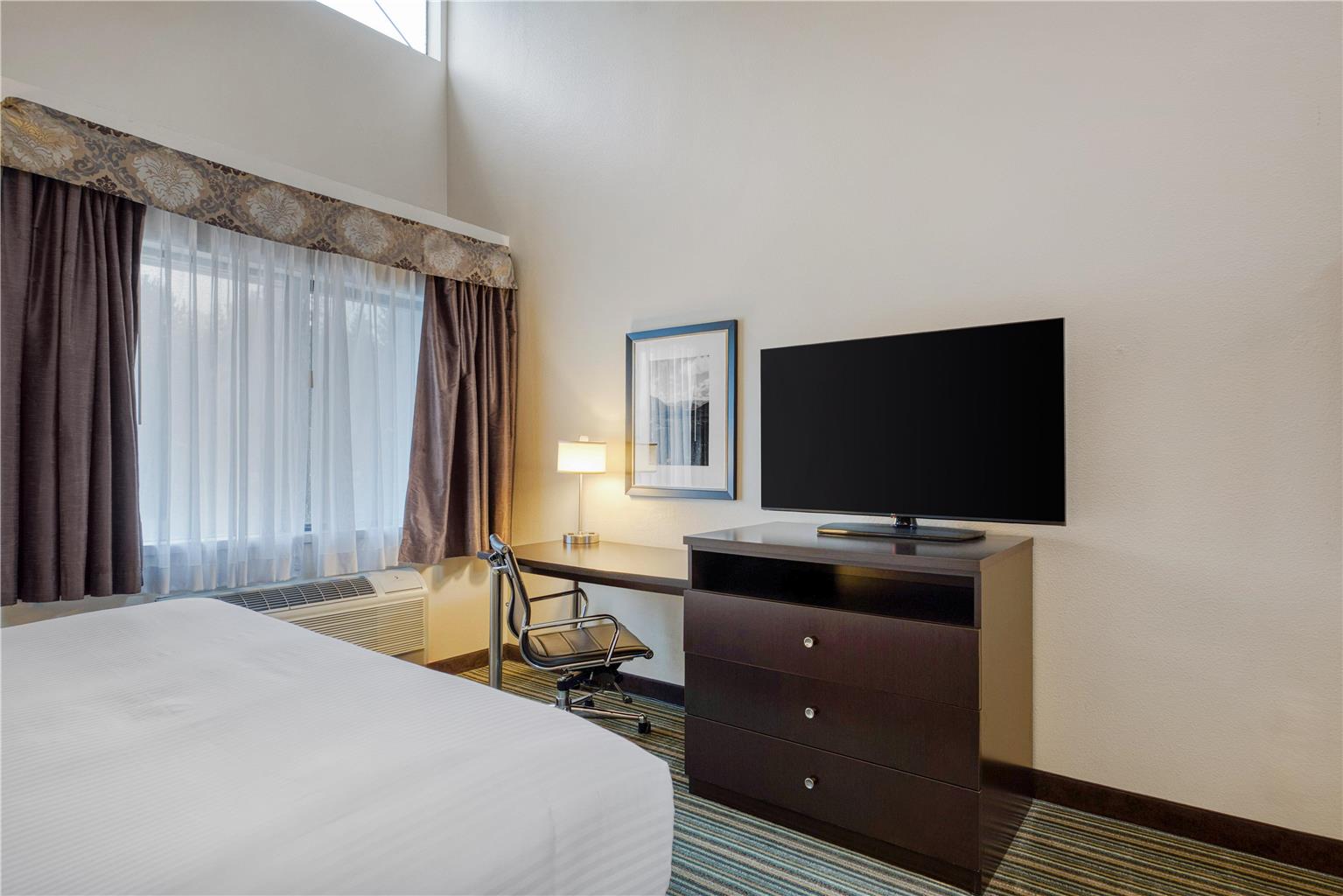 Фото Best Western Alderwood