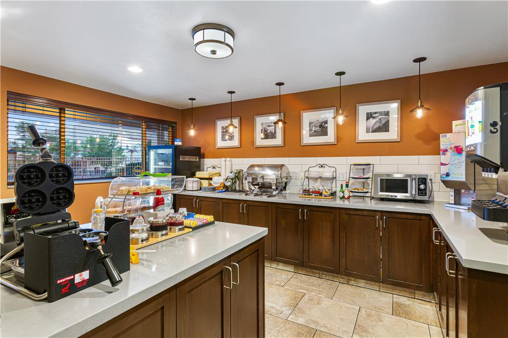 Фото Best Western Hi-desert Inn