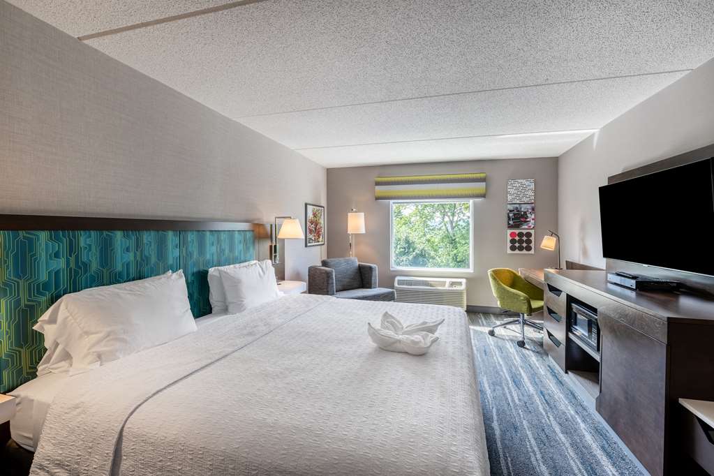 Фото Hampton Inn & Suites Poughkeepsie