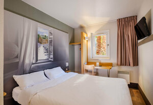 отель B&b Hotel Villeneuve Loubet Plage