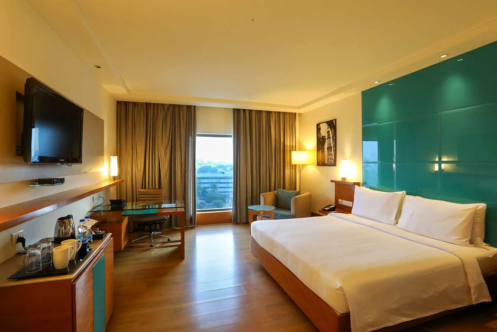Фото Radisson Blu Hotel Chennai City Centre