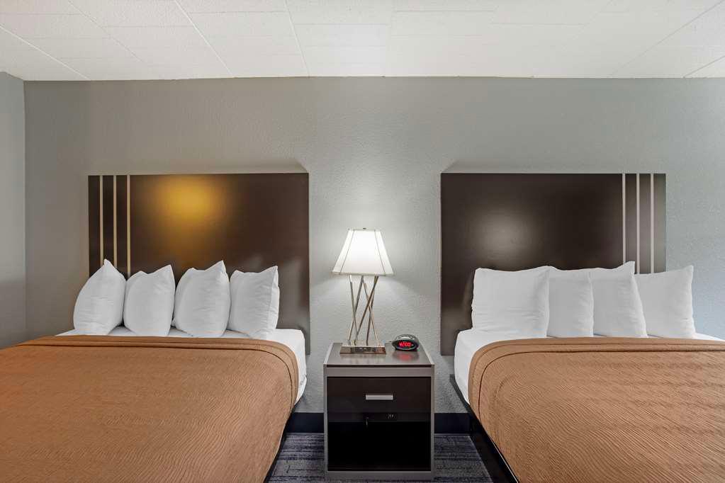 Фото Best Western Plus Reading Inn & Suites