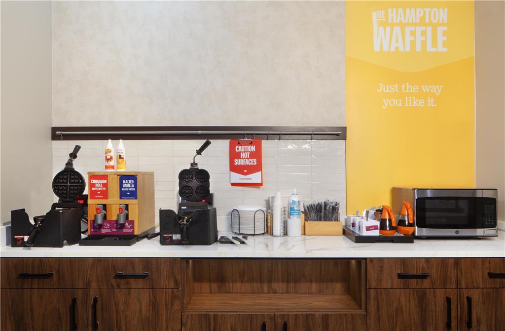 Фото Comfort Suites At Fairgrounds - Casino