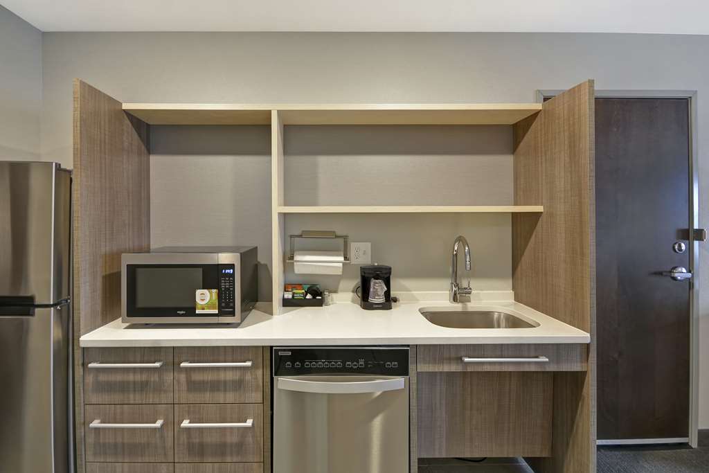 Фото Home2 Suites by Hilton Grand Rapids North