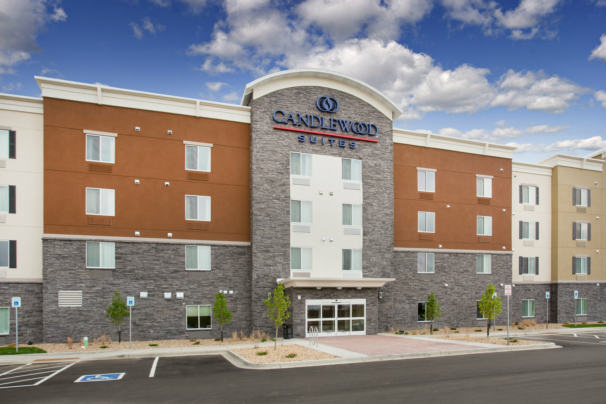 Фото Candlewood Suites Longmont, an Ihg Hotel