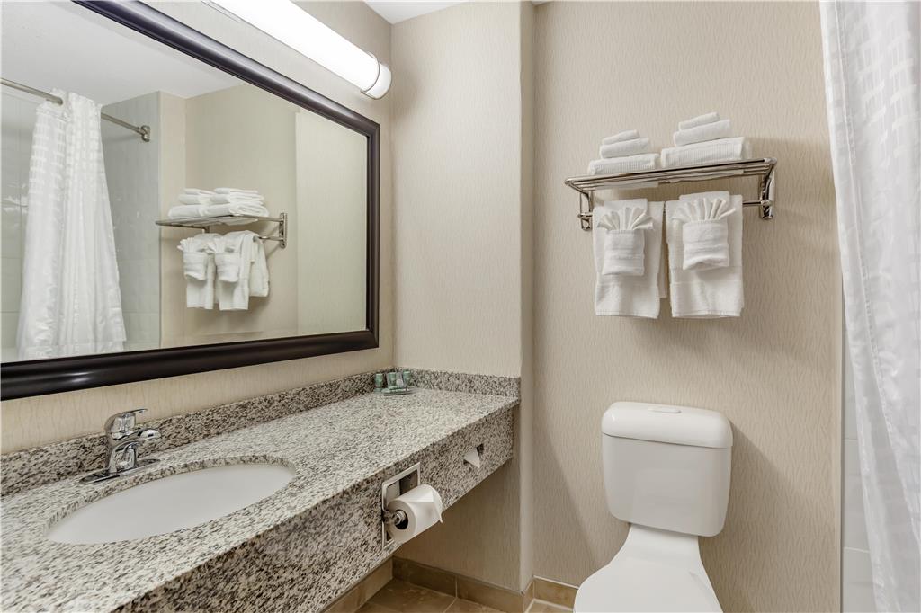 Фото Best Western Wainwright Inn & Suites