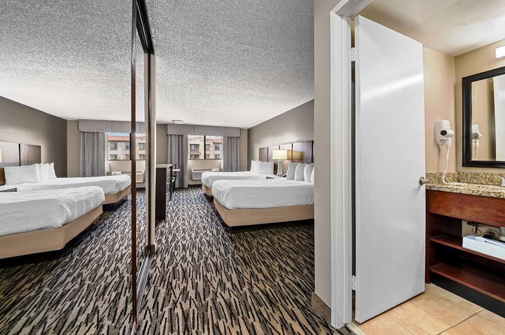 Фото Best Western Los Alamitos Inn & Suites