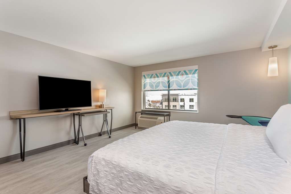 Фото Tru by Hilton Madison West, Wi