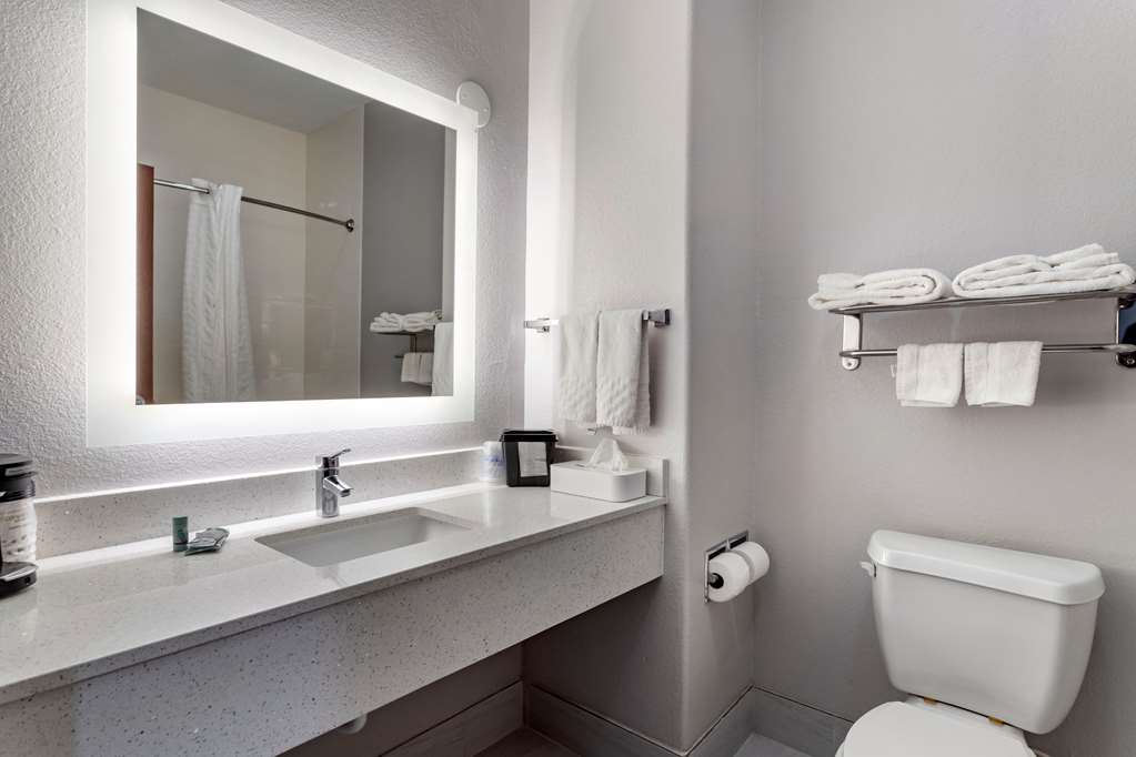 Фото Best Western Oakdale Inn