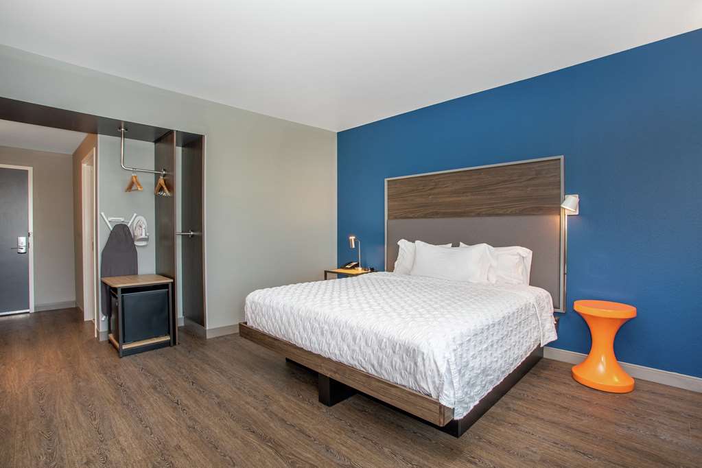 Фото Tru by Hilton Salt Lake City Midvale