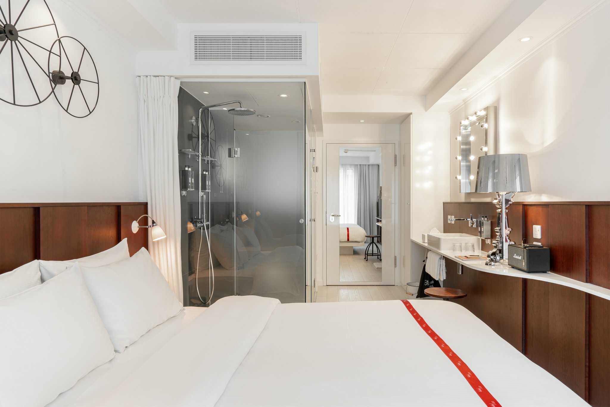 Фото Ruby Lucy Hotel London