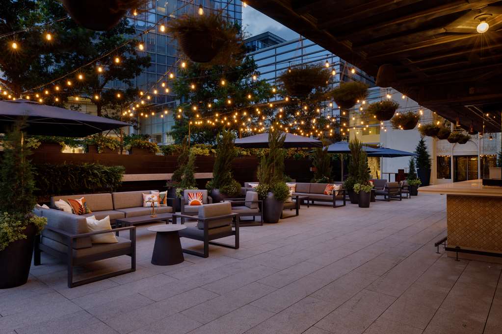 Фото Colcord Hotel