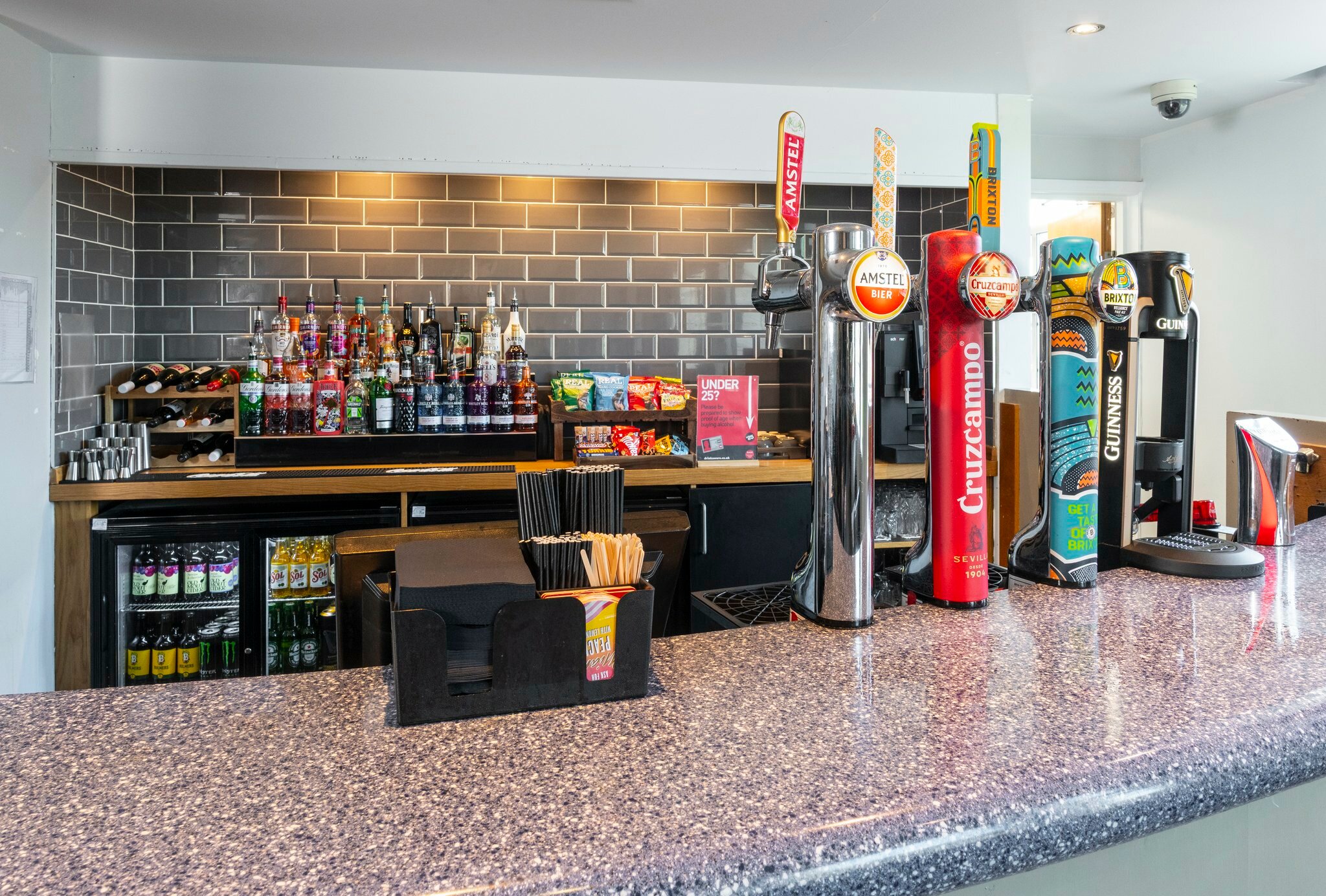 Фото Holiday Inn Express London Chingford