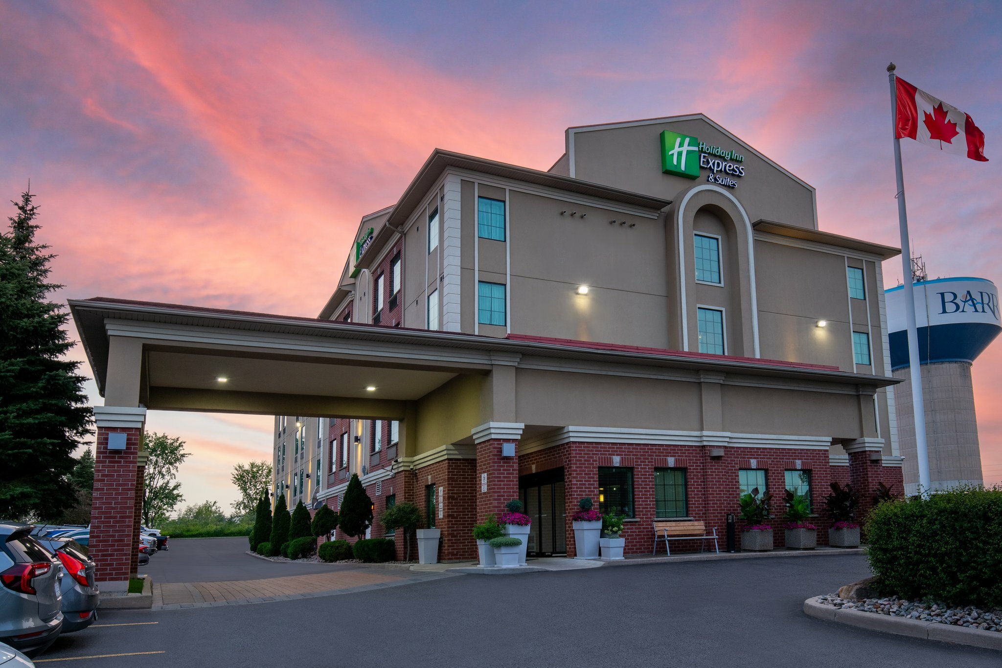 Фото Holiday Inn Express Hotel & Suites Barrie, an Ihg Hotel