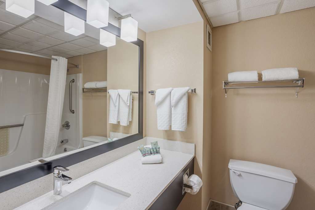 Фото Best Western Inn At Blakeslee-pocono