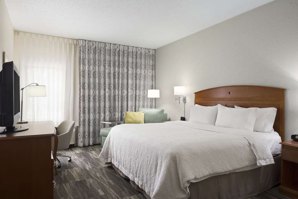 Фото Hampton Inn Findlay