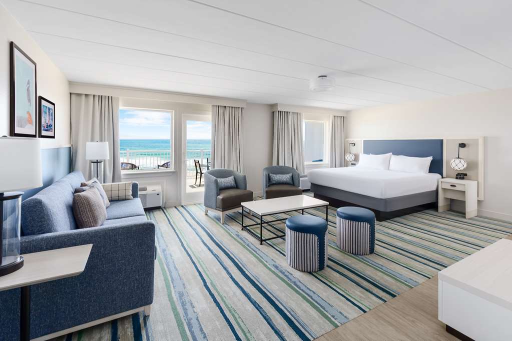 Фото Dunes Manor Hotel and Dunes Suites