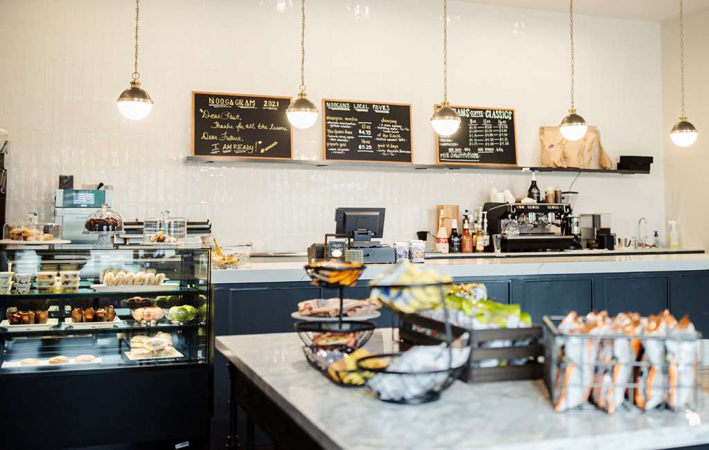 Фото The Chattanoogan Hotel, Curio Collection by Hilton