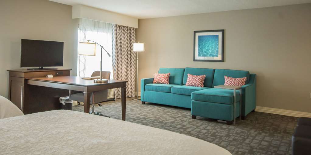 Фото Hampton Inn & Suites Orlando At SeaWorld