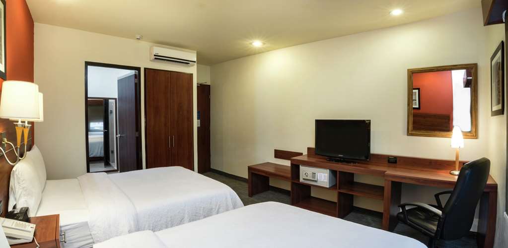 Фото Hampton Inn by Hilton San Juan del Rio