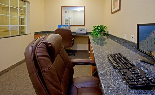 Гостиница Candlewood Suites La Porte, an Ihg Hotel в Пасадине