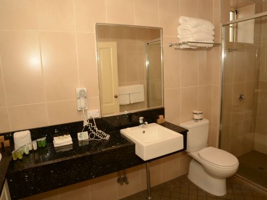 Фото Heritage Inn Bathurst