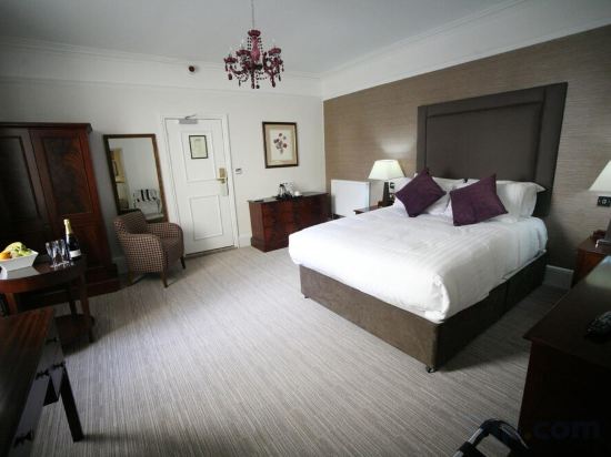 Фото Winchester Royal Hotel