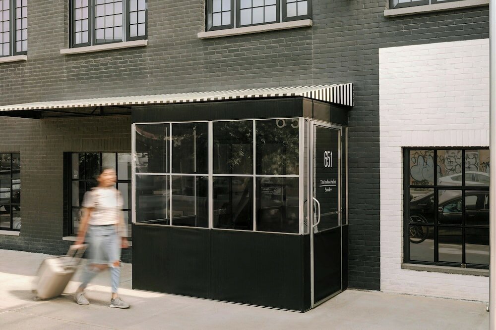 Фото Gowanus Inn and Yard