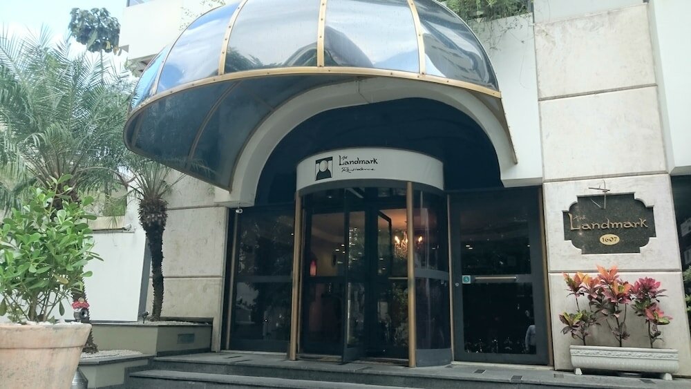 Фото The Landmark Residence - Oficial