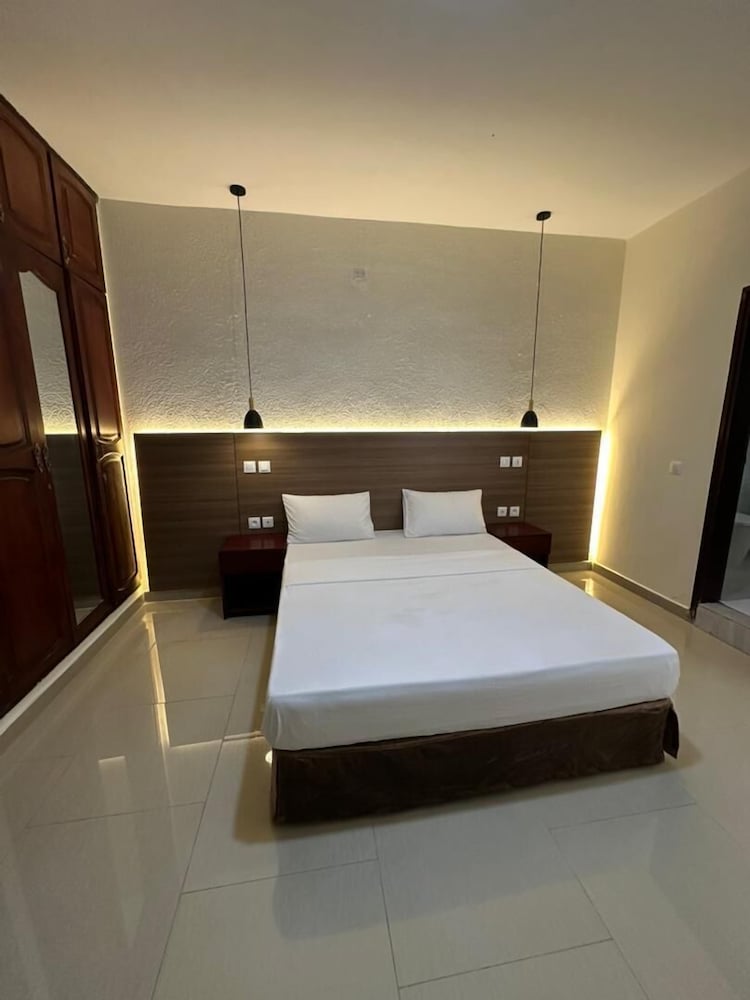 Фото Ngaliema Resort Club