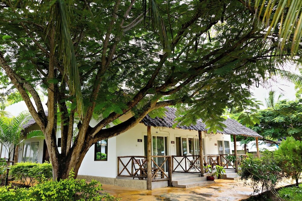 Фото Tanzanite Beach Resort