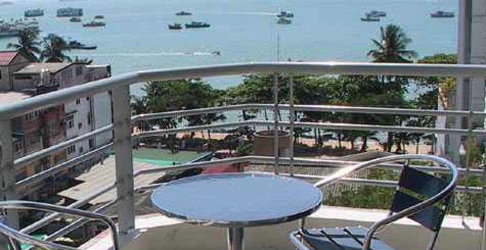 Фото Sandy Spring Hotel