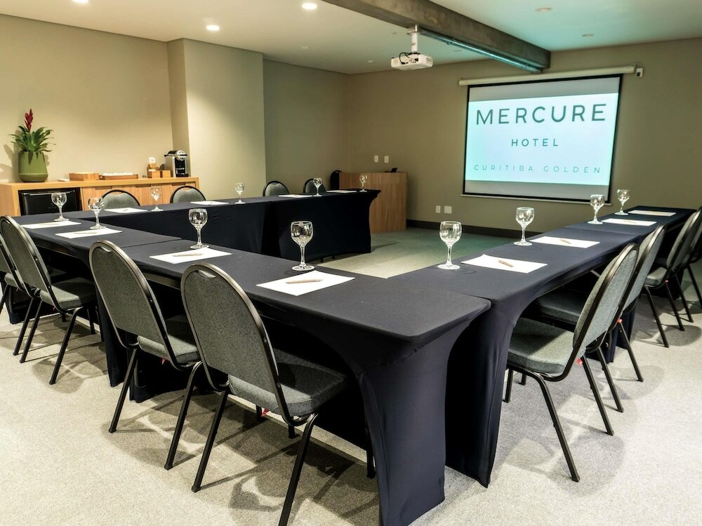 Фото Mercure Curitiba Golden Hotel