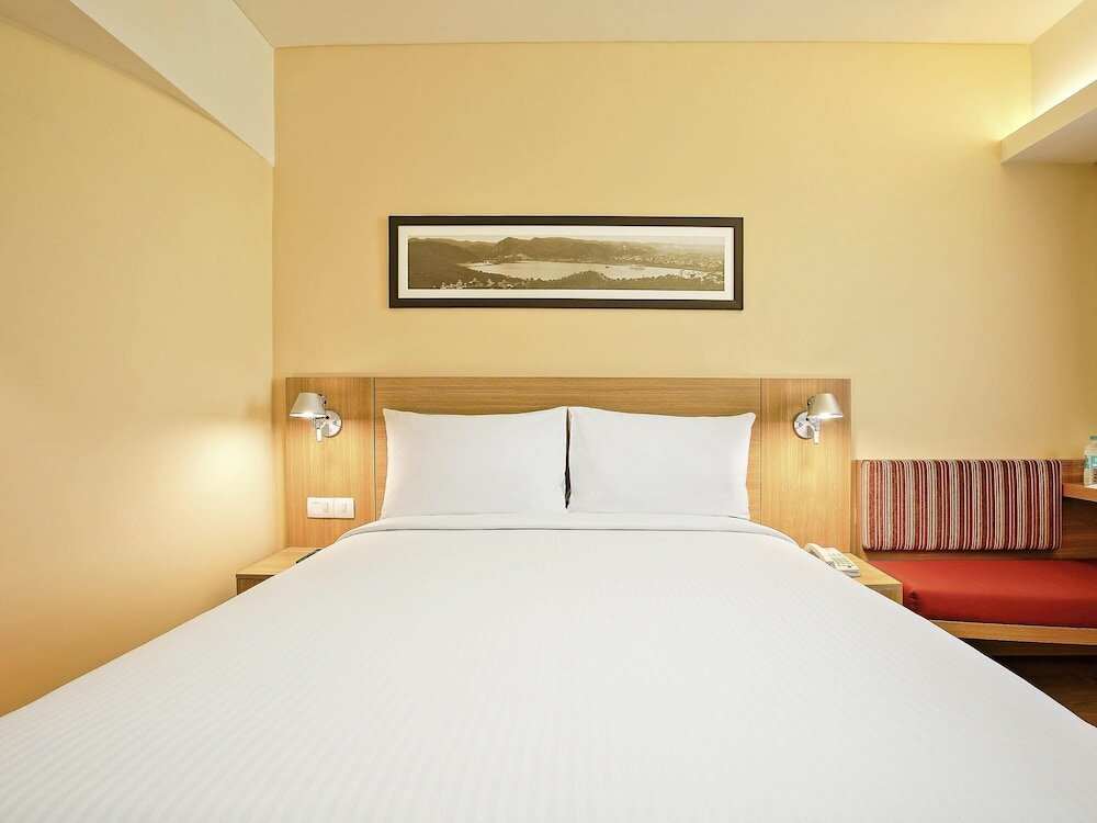 Фото ibis Bengaluru Hosur Road Hotel