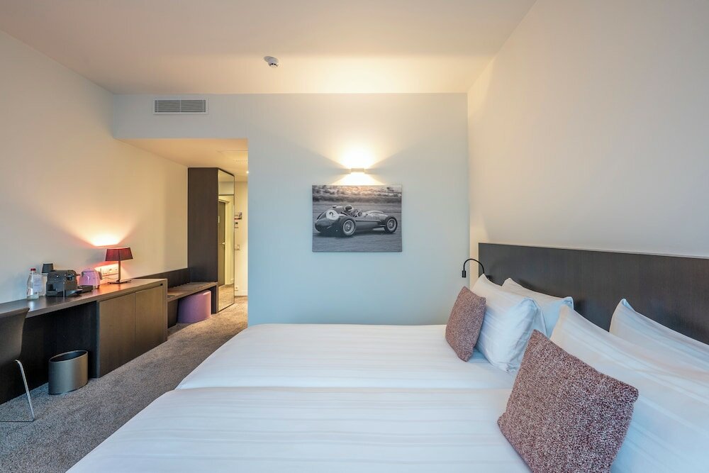 Фото Hotel Serwir