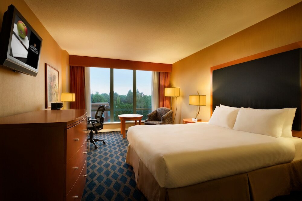 Фото Executive Hotel Vancouver Airport