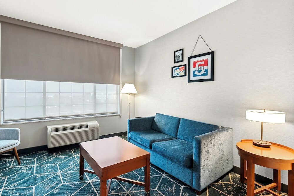 Фото Four Points by Sheraton Oklahoma City Quail Springs