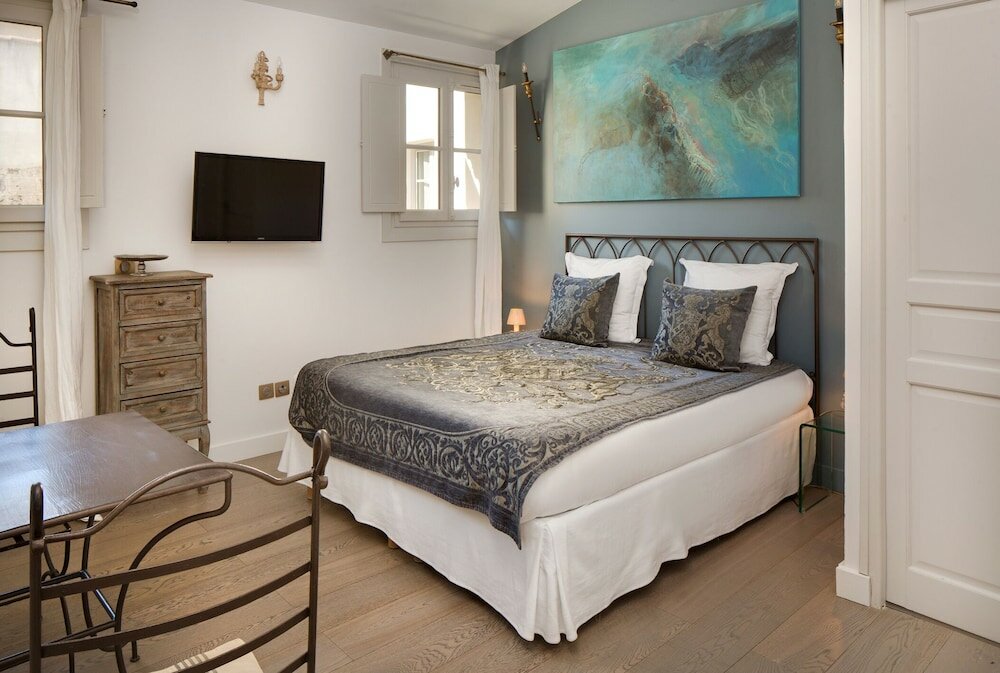 Фото Aux Augustins