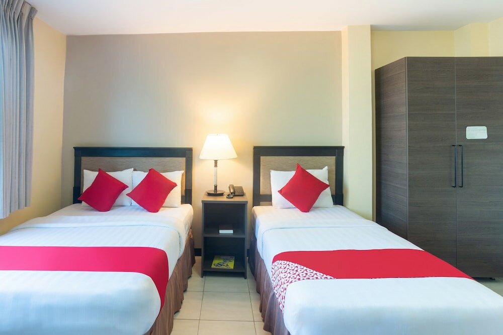 Фото Oyo 187 The Maxwell Hotel