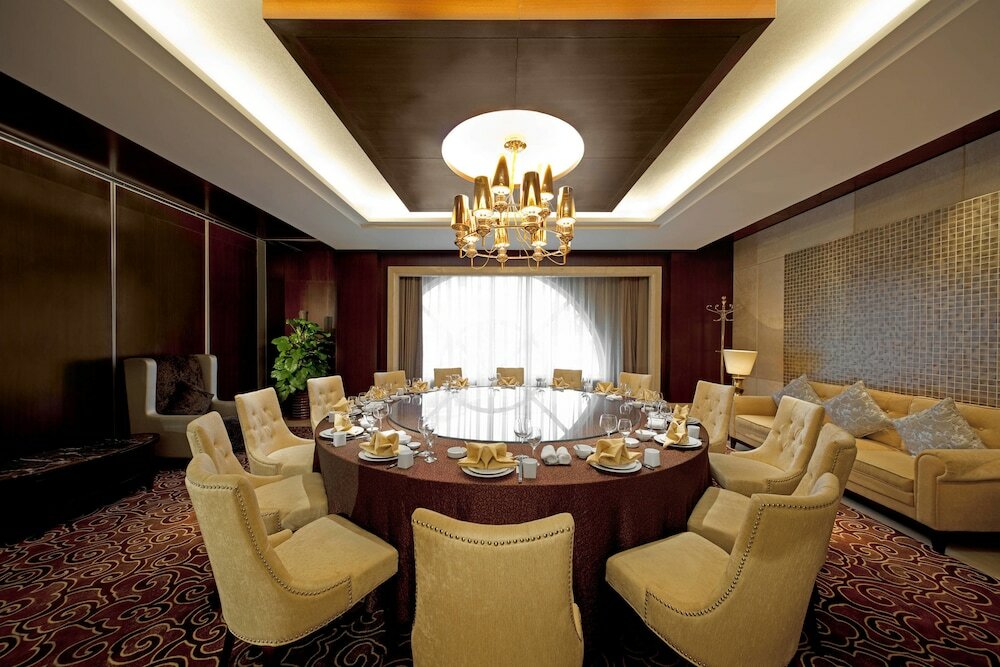 Фото Four Points by Sheraton Qingdao Chengyang