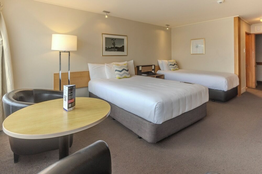 Фото Kingsgate Hotel Te Anau