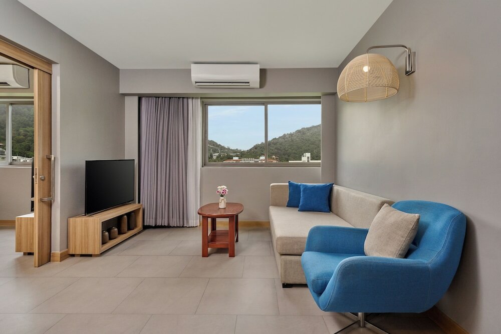 Фото Journey Hub Hotel Phuket