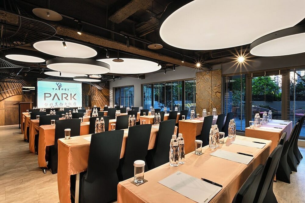 Фото Park Taipei Hotel
