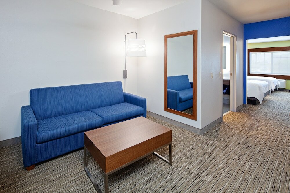 Фото Holiday Inn Express & Suites Rancho Mirage, an Ihg Hotel