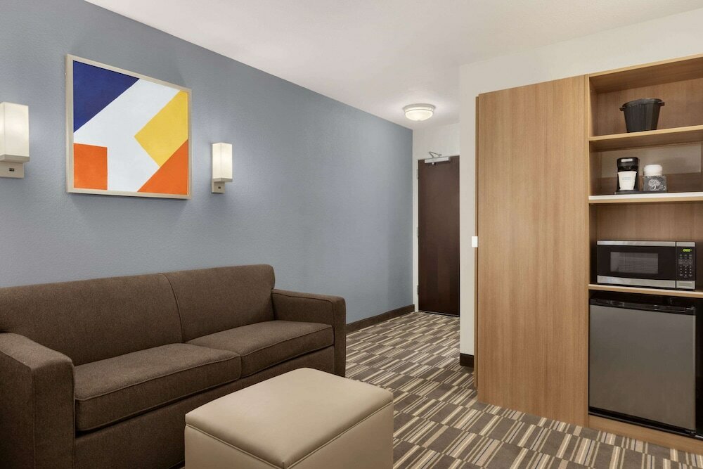 Фото Microtel Inn & Suites by Wyndham Gambrills
